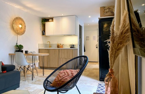 Gares Apartment | Home Chic Home - La Terrasse Bazille