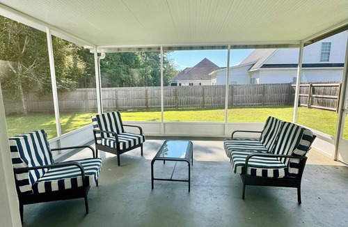 Perry House | Home close to downtown Perry and GA Fairgrounds