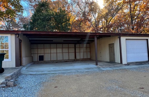 Mead House | Home close to Lake Texoma & Casino with covered boat parking