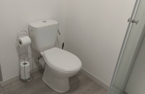 Charmes Apartment | Home Connect A1 Apartment