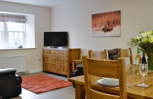 Alford House | Home Farm Cottage