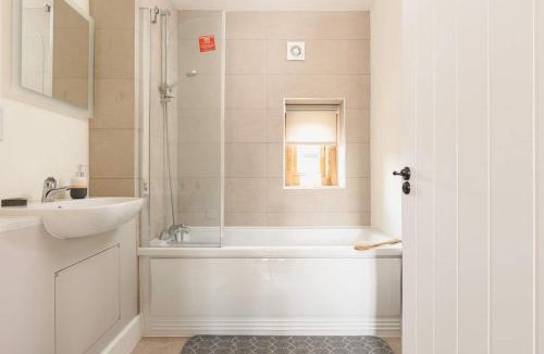 Lutterworth House | Home Farm Retreat