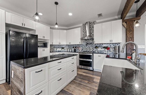 Bruceville-Eddy House | Home for Groups, Games, and Getaways - Sleeps 17