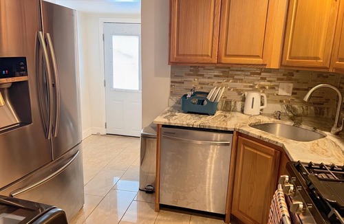Upper Fells Point House | Home for professionals