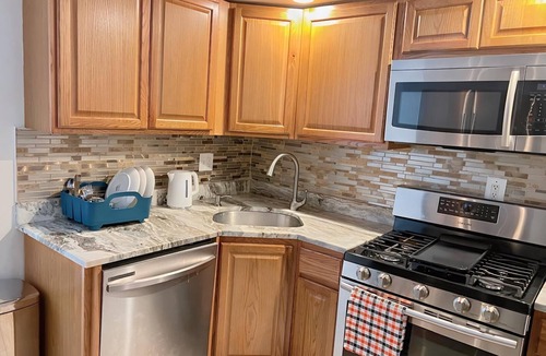 Upper Fells Point House | Home for professionals