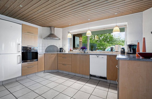 Helberskov Strand Villa | Home for the family in quiet surroundings