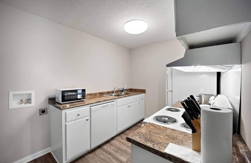 Canton Apartment | Home in Canton, 10 Min to Amazon Center