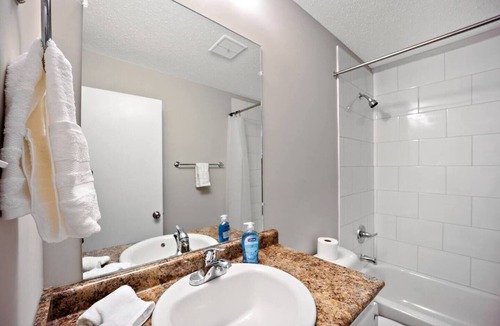 Canton Apartment | Home in Canton, 10 Min to Amazon Center