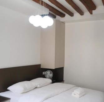 Quartier Sainte-Avoye Apartment | Home in Central Paris 5 min to Pompidou