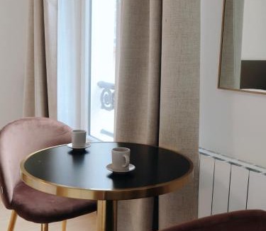 Quartier Sainte-Avoye Apartment | Home in Central Paris 5 min to Pompidou