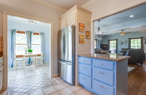 Cedar Valley House | Home in Cimarron National Golf Club w/Hot Tub!