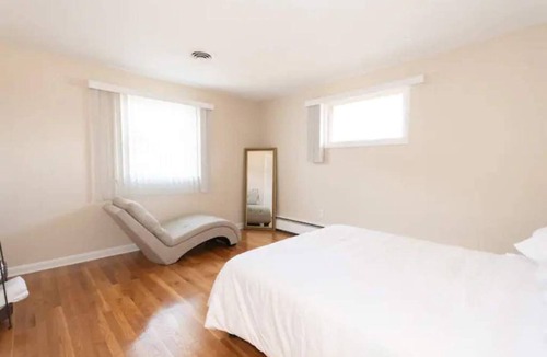 College Park House | Home in College Park