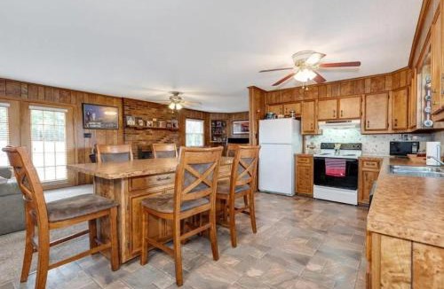 Arlington House | Home In East Bend NC