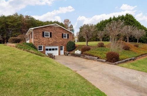Arlington House | Home In East Bend NC