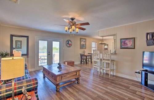Waxahachie House | Home in Historic Waxahachie w/Yard & Patio!
