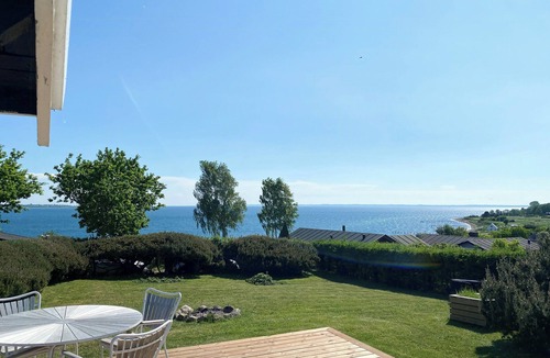 Bøjden House | Home in Horne Sommerland with sea view