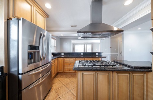 Linden House | Home in Linden