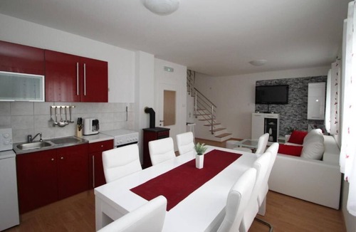 Otocac House | Home in nature with pool, barbecue and entertainment amenities