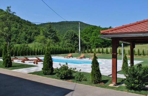 Otocac House | Home in nature with pool, barbecue and entertainment amenities