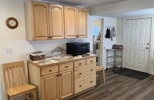 Springfield House | Home in Springfield with large yard and driveway