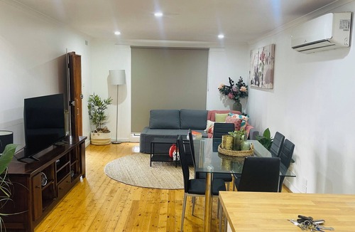 Sunshine House | Home in Sunshine