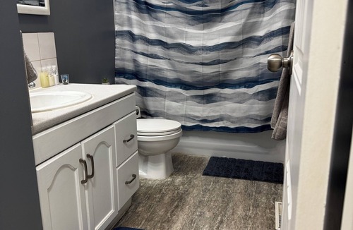 Thompson House | Home in Thompson-Best for Families and Contractors