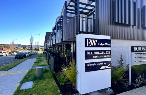 Massey House | Home in West Auckland