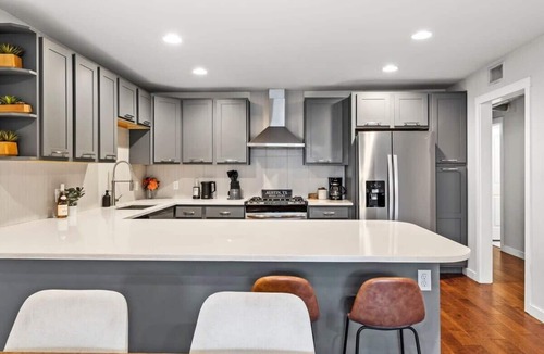 Zilker House | Home in Zilker | Private Large Backyard