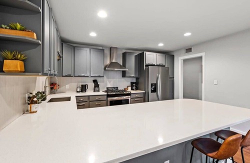 Zilker House | Home in Zilker | Private Large Backyard
