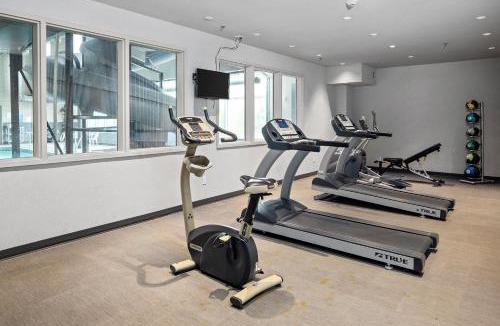 Yorkton Hotel | Home Inn & Suites Yorkton