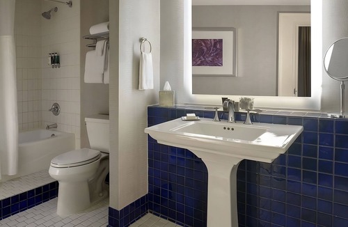 Downtown Fort Worth Hotel | Home-like Accommodations near General Worth Square & Fort Worth Zoo!