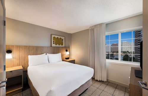 Exchange Place North Hotel | Home-Like Atmosphere! Unit with Full Kitchen, On-site Parking, Pets Allowed!