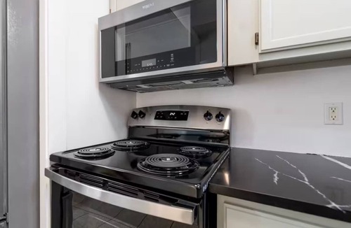 Germantown House | Home Near Churchill Downs Perfect for Derby Week!