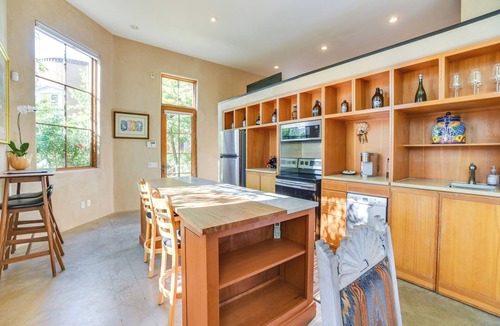 South Capitol Cottage | Home Near Santa Fe Plaza w/Patio!