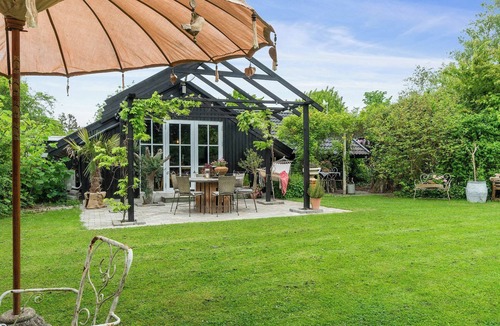 Stillinge Strand House | Home near Stillinge Beach and Bildsø Forest