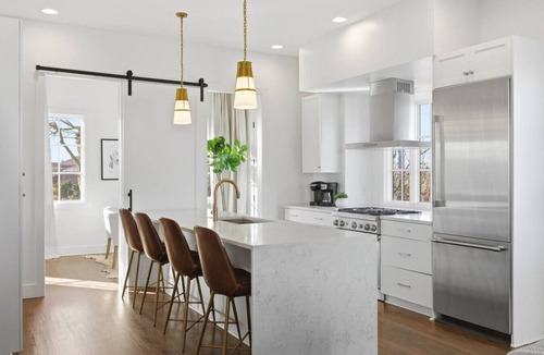 Hillsboro West End Villa | Home Near Vanderbilt & Belmont with Garage + Pool Table