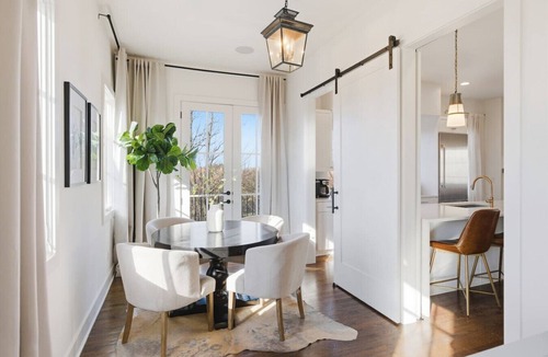 Hillsboro West End Villa | Home Near Vanderbilt & Belmont with Garage + Pool Table