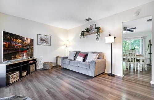 North San Antonio - SAT House | Home Nr River Walk DT Airport BBQ Games Pets