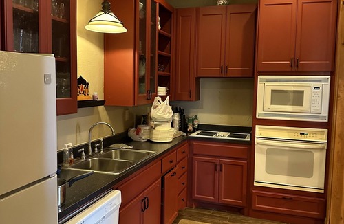 Weston House | Home on 30 acres with pond