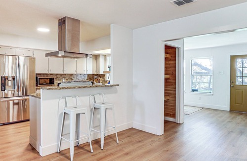 Seguin House | Home on Guadalupe River! Fish & Float w/Family