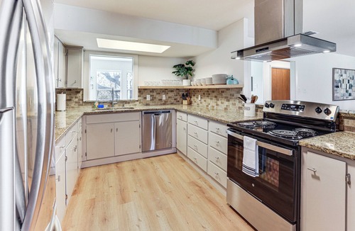 Seguin House | Home on Guadalupe River! Fish & Float w/Family