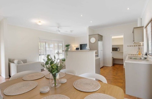 Goolwa Beach House | Home on Haynes