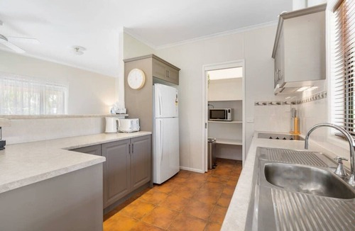 Goolwa Beach House | Home on Haynes