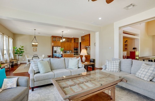 Onalaska House | Home on Lake Livingston w/Deck & 2 Fire Pits!