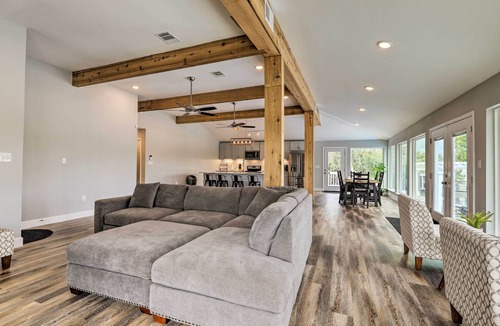 Barrett House | Home on San Jacinto River w/Pool, Dock & Deck!
