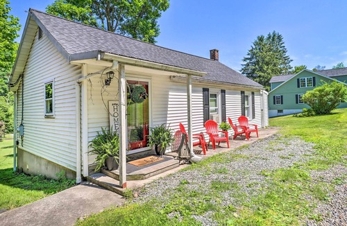 Brockton House | Home on Shared 10 Acres, On-Site Trail Access