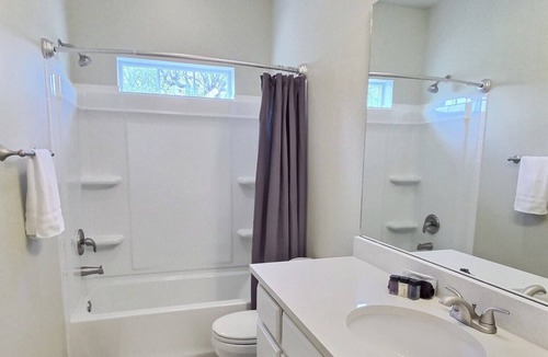 Liberty Hill House | Home on the Grange - Downtown Liberty Hill