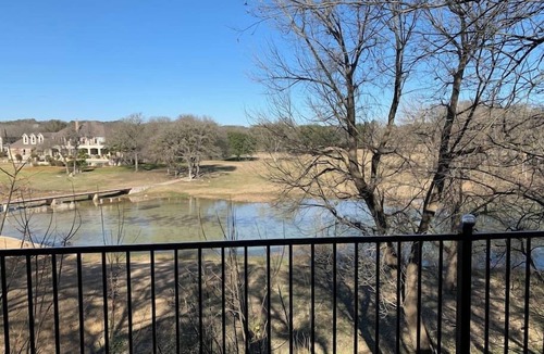 Salado House | Home on the Green