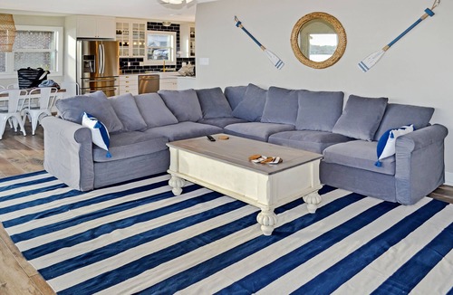 Kemp House | Home on the Lake w/Pool and Boat Dock