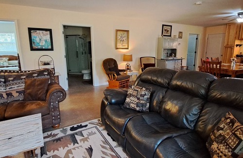 Huntsville Cottage | Home on the Ranch